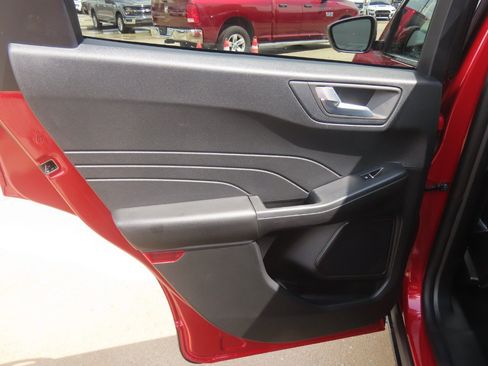 Used 2023 Ford Escape Platinum FWD image 20