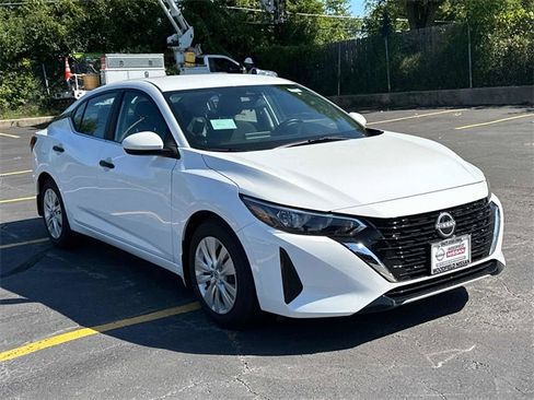 New 2025 Nissan Sentra S image 3