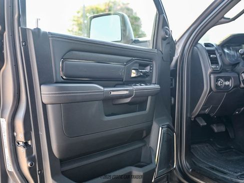 Used 2024 RAM 5500 4x4 Crew Cab image 24