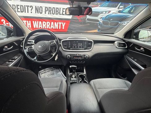 Used 2020 Kia Sorento LX w/ LX I4 Convenience Package AWD/4WD image 21