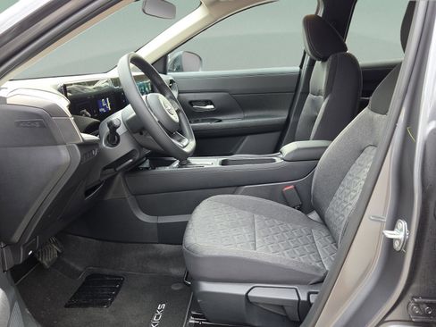 New 2026 Nissan Kicks SV FWD image 11