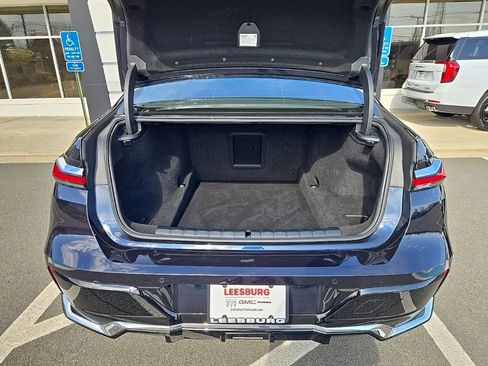 Used 2024 BMW 740i xDrive image 69