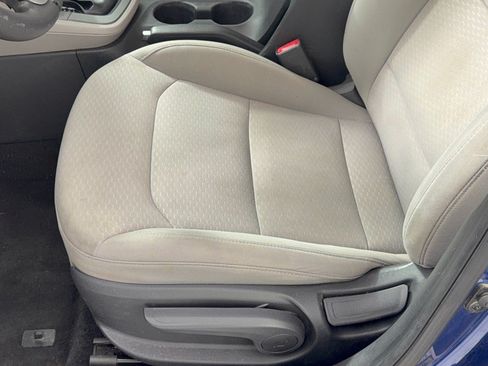 Used 2020 Hyundai Elantra SEL FWD image 16