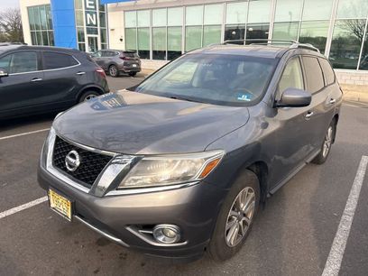 Used 2016 Nissan Pathfinder SV w/ SV Cold Weather Package
