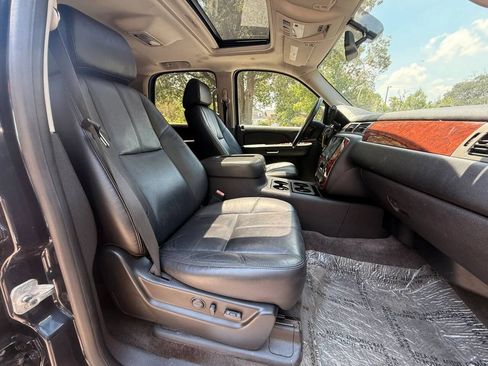 Used 2009 Chevrolet Tahoe LT w/ Luxury Package AWD/4WD image 23