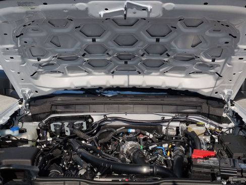 New 2025 Ford Bronco Badlands image 15