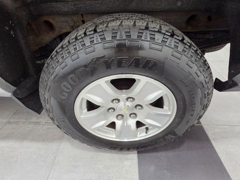 Used 2019 Chevrolet Silverado 1500 LT AWD/4WD image 5
