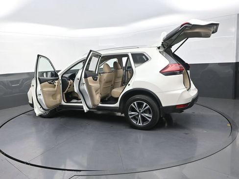 Used 2019 Nissan Rogue SV w/ Premium Package image 35