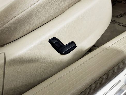 Used 2014 Mercedes-Benz C 300 4MATIC Sedan image 39