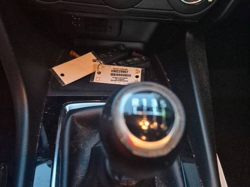 Used 2017 MAZDA MAZDA3 Sport w/ Preferred Equipment Package FWD image 17