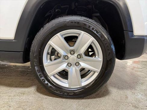 Certified 2022 Jeep Compass Latitude AWD/4WD image 28