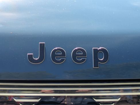 New 2026 Jeep Grand Wagoneer L 4WD image 31