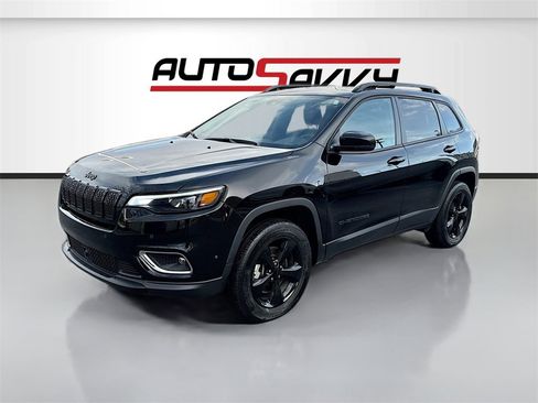 Used 2023 Jeep Cherokee Altitude Lux image 3
