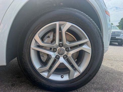 Used 2019 Audi Q5 2.0T Premium w/ Convenience Package AWD/4WD image 22