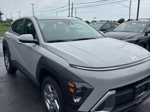 Used 2026 Hyundai Kona SE AWD/4WD image 1