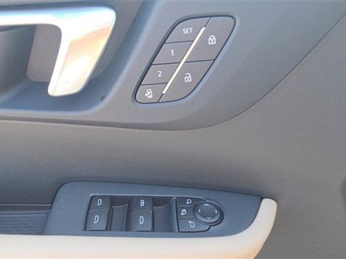 New 2026 Buick Enclave Preferred w/ Power Package image 30