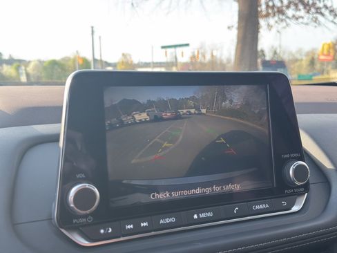 Certified 2023 Nissan Rogue SV w/ SV Premium B Package image 23