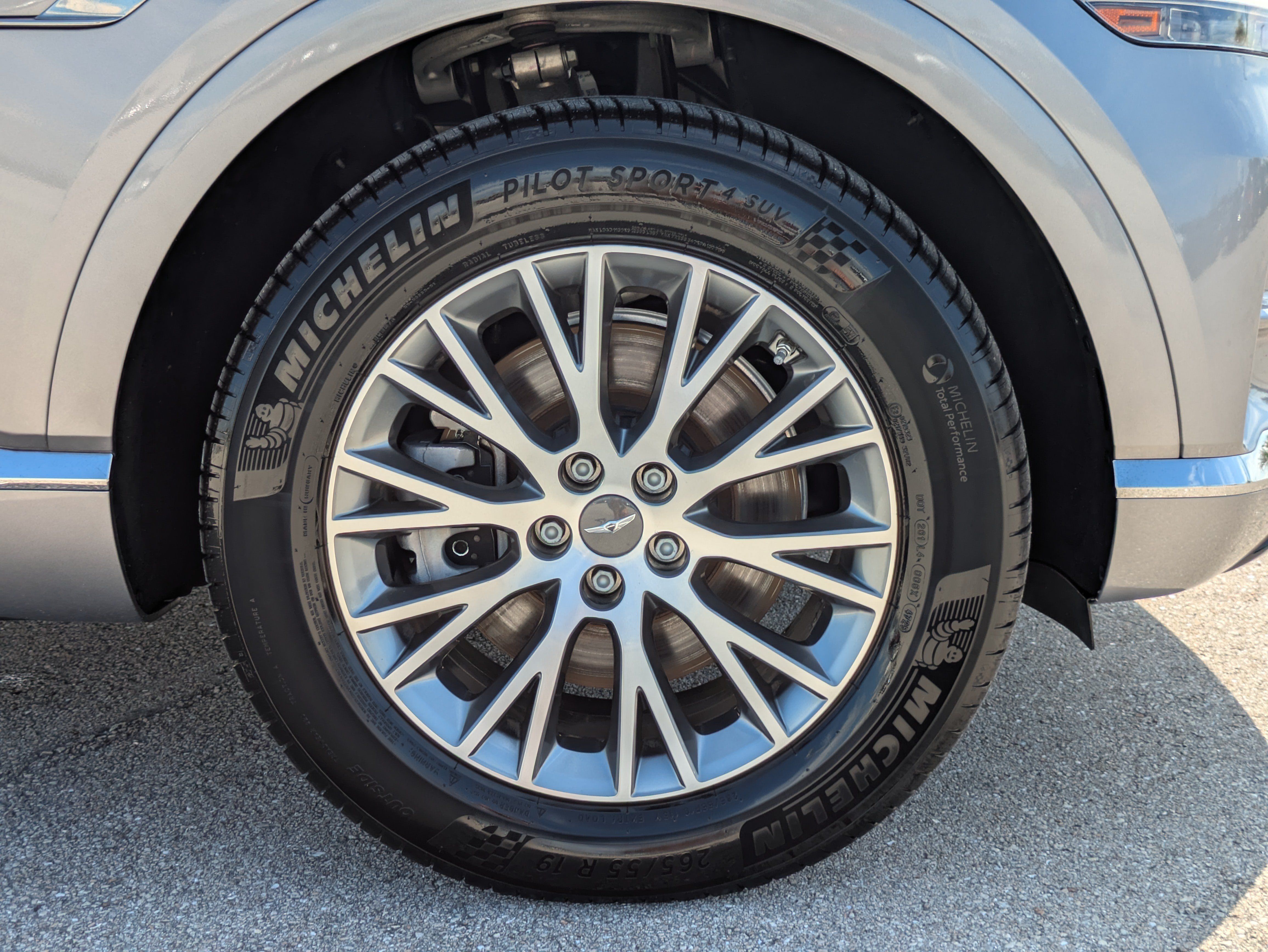 Used 2024 Genesis GV80 2.5T AWD/4WD image 11