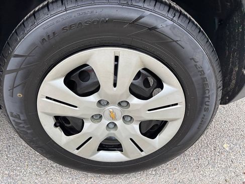 Used 2016 Chevrolet Trax LS w/ LPO, Cargo Package FWD image 14