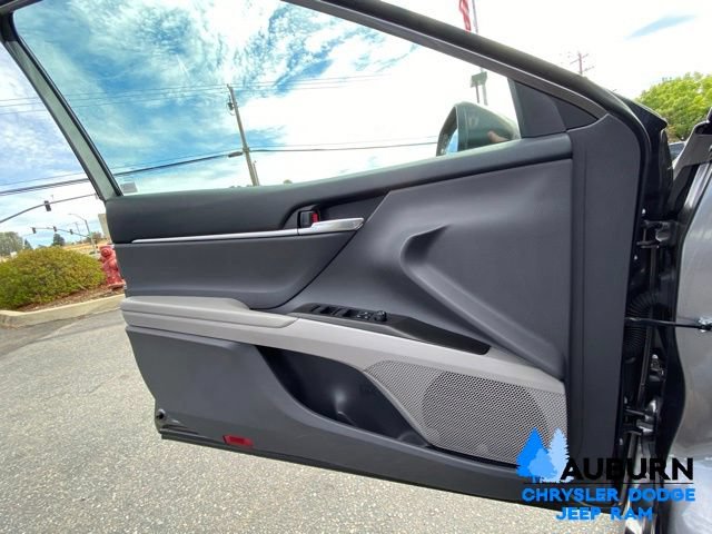 Used 2023 Toyota Camry SE FWD image 29