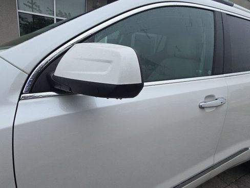 Used 2018 GMC Acadia Denali w/ Technology Package AWD/4WD image 15