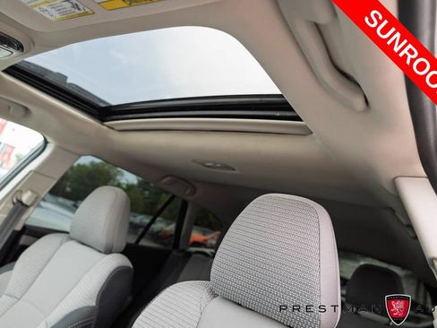 Used 2025 Subaru Outback Premium AWD/4WD image 4