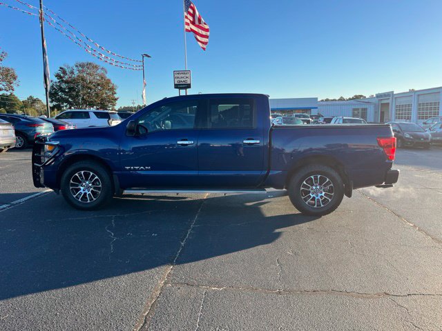 Used 2021 Nissan Titan SV w/ SV Convenience Package RWD image 35