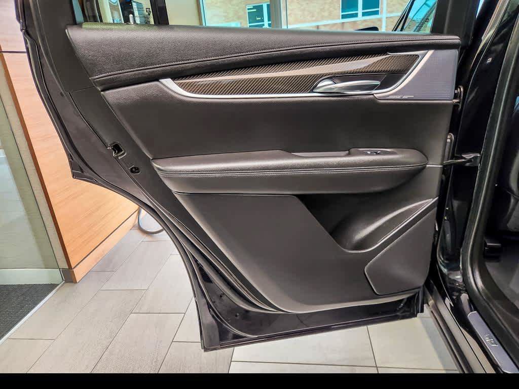 Used 2022 Cadillac XT6 Sport w/ Technology Package AWD/4WD image 21