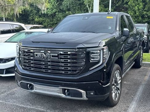 Used 2025 GMC Sierra 1500 Denali Ultimate AWD/4WD image 3