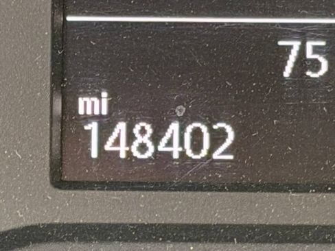Used 2021 Volkswagen Jetta SE w/ SE Cold Weather Package FWD image 18