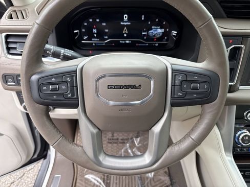 Used 2022 GMC Yukon Denali image 14