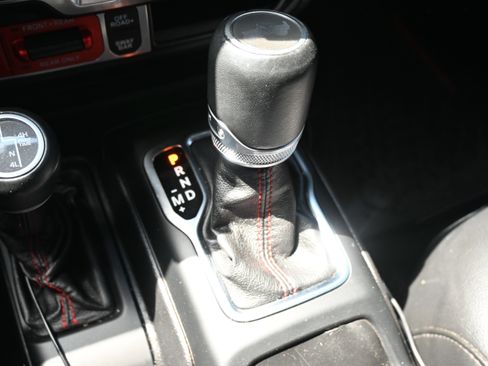 Used 2021 Jeep Wrangler Rubicon AWD/4WD image 15