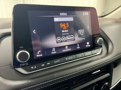 Used 2023 Nissan Rogue S FWD image 13