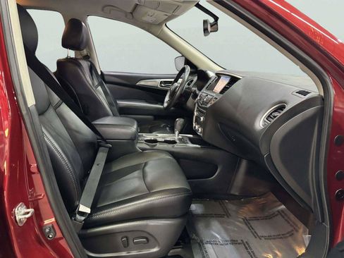 Used 2019 Nissan Pathfinder SL FWD image 57