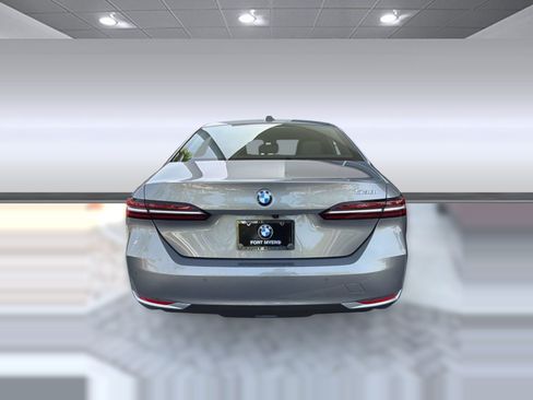 Used 2026 BMW 530i w/ Premium Package RWD image 9