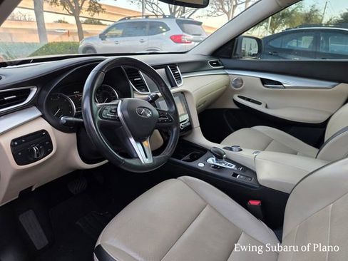 Used 2019 INFINITI QX50 Essential w/ Premium Audio Package image 3