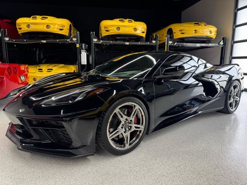 Used 2021 Chevrolet Corvette Stingray Preferred Conv w/ Z51 Performance Package RWD image 3