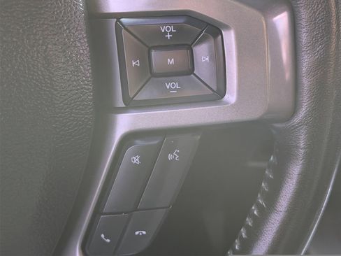 Used 2021 Ford Expedition XLT image 16