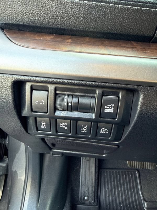 Used 2019 Subaru Outback 2.5i Limited w/ Protection Package #1 AWD/4WD image 18