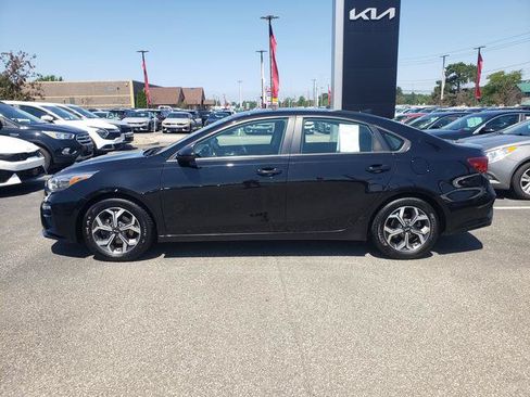 Used 2020 Kia Forte LXS FWD image 7