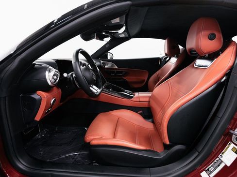 Used 2022 Mercedes-Benz SL 63 AMG 4MATIC w/ AMG Aerodynamic Package image 9