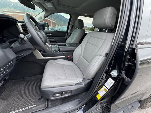 Used 2024 Toyota Sequoia SR5 w/ SR5 Premium Package AWD/4WD image 16