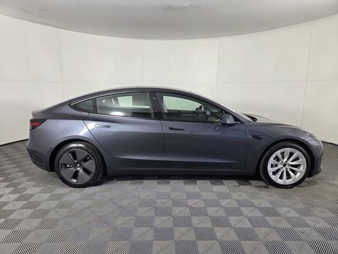 Used 2023 Tesla Model 3 Standard Range image 5