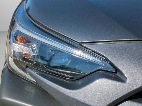 New 2025 Subaru Outback Limited image 10