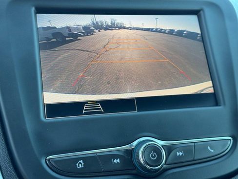 Used 2022 Chevrolet Equinox LS w/ LS Convenience Package image 21