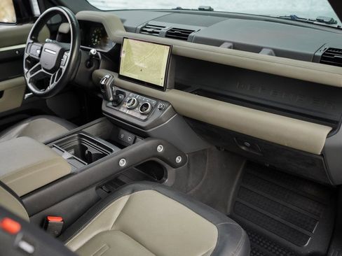 Used 2022 Land Rover Defender 90 X-Dynamic S image 22