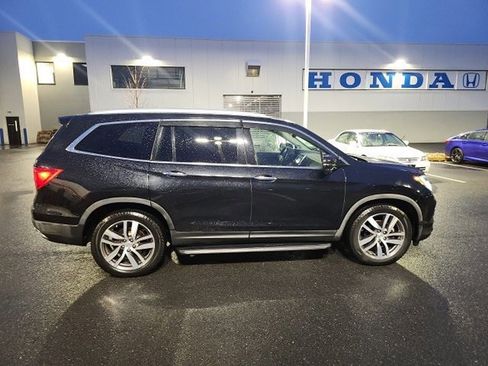 Used 2016 Honda Pilot Touring image 2