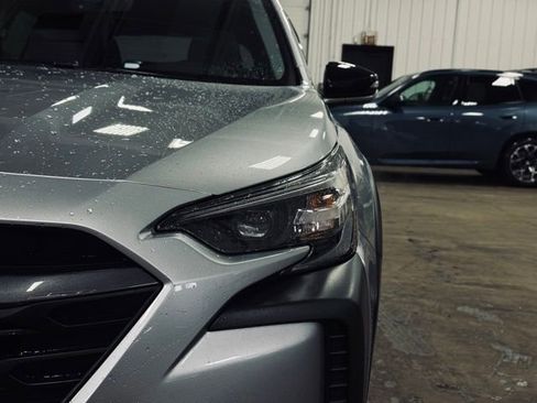 Used 2024 Subaru Outback Limited image 3