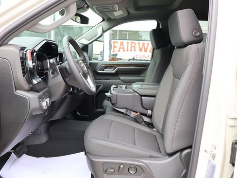 New 2026 GMC Sierra 2500 SLE w/ Max Trailering Package AWD/4WD image 15
