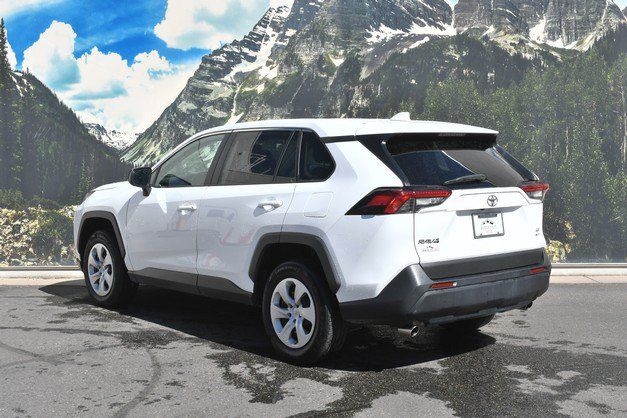 Certified 2024 Toyota RAV4 LE AWD/4WD image 9